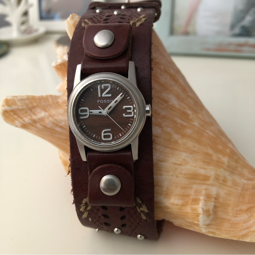 Fossil watch leather band womens